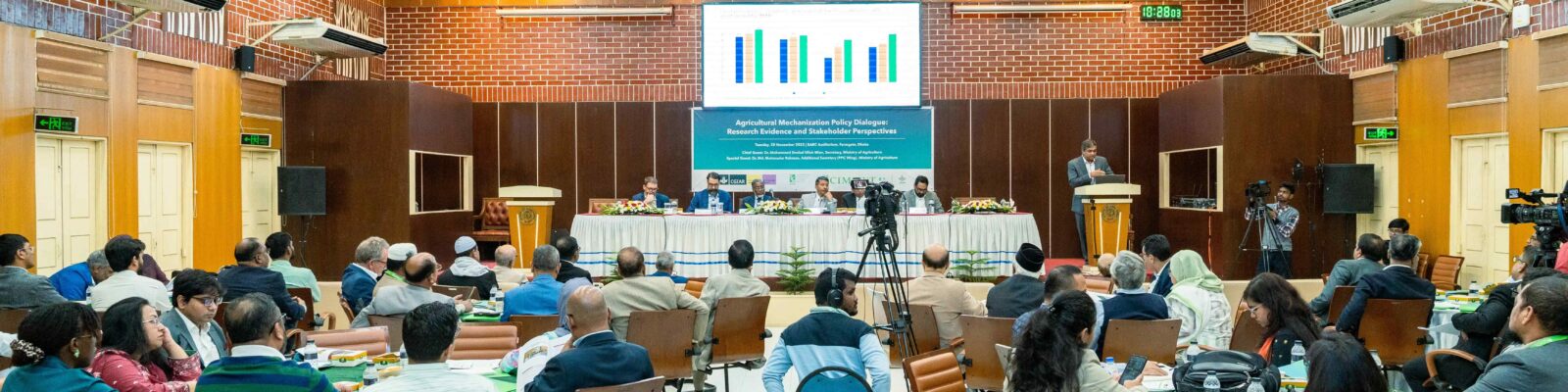 Policy dialogue on agricultural mechanization in Bangladesh: New research